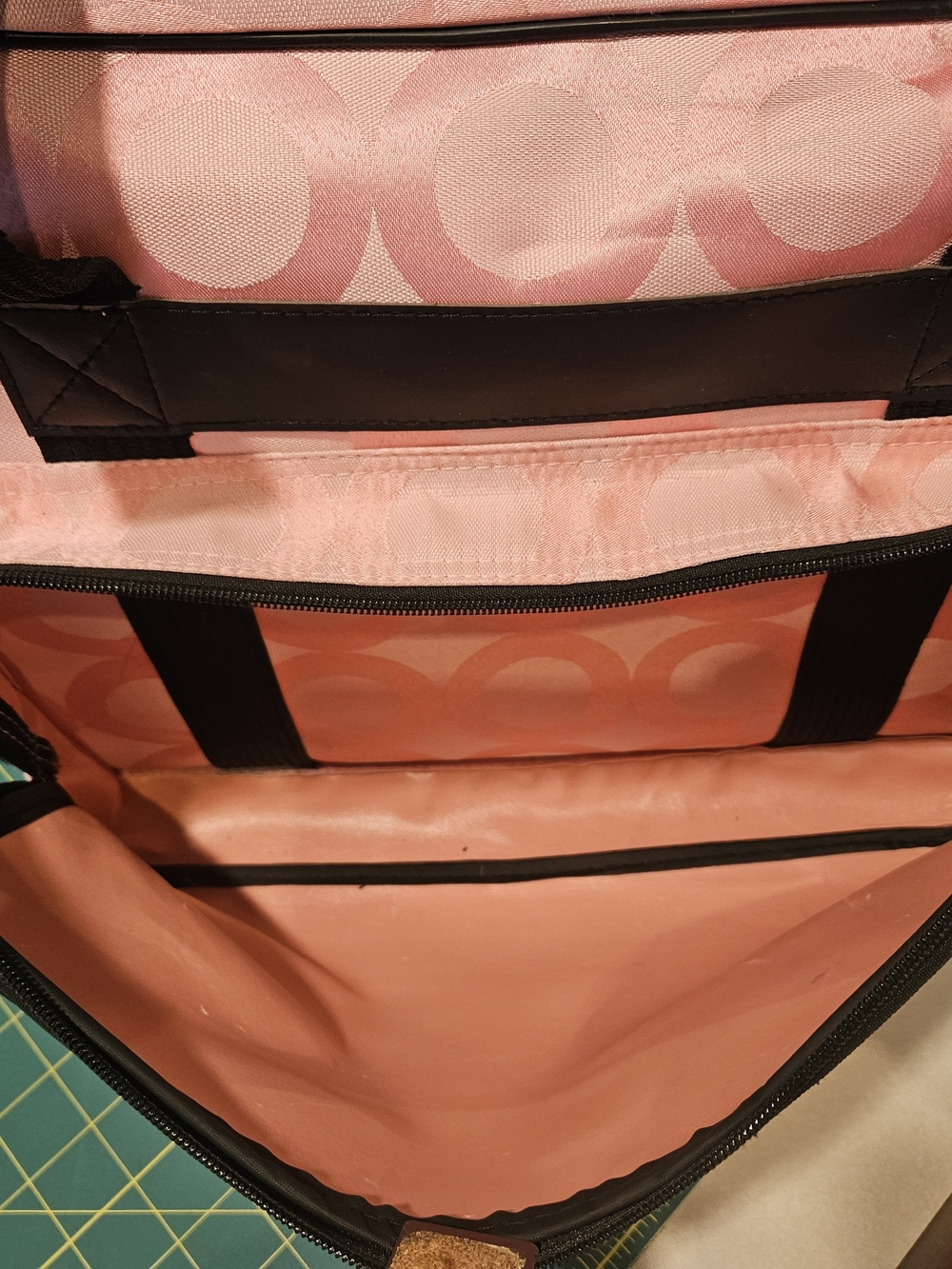Janome Pink Circle Pattern Sewing Machine Tote Bag - Picture 9 of 11